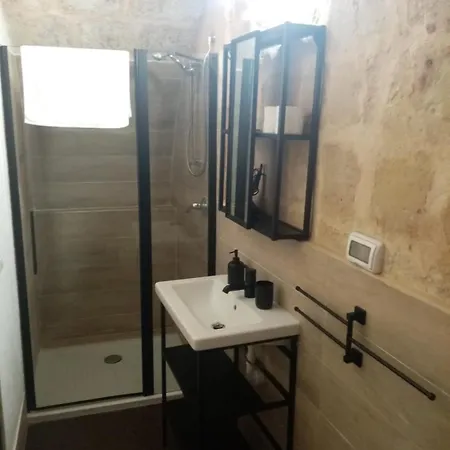 Hostel Dei Sassi - *