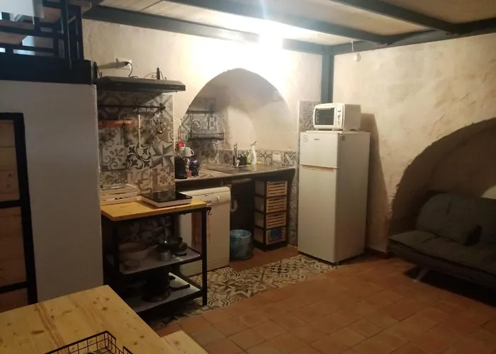 Hostel Dei Sassi - *