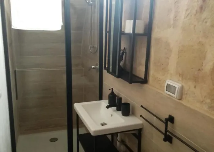 Hostel Dei Sassi - *